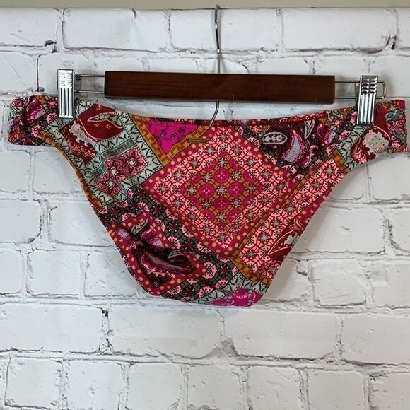 Victoria’s Secret knockout bikini size medium bottom size small top - Picture 10 of 12